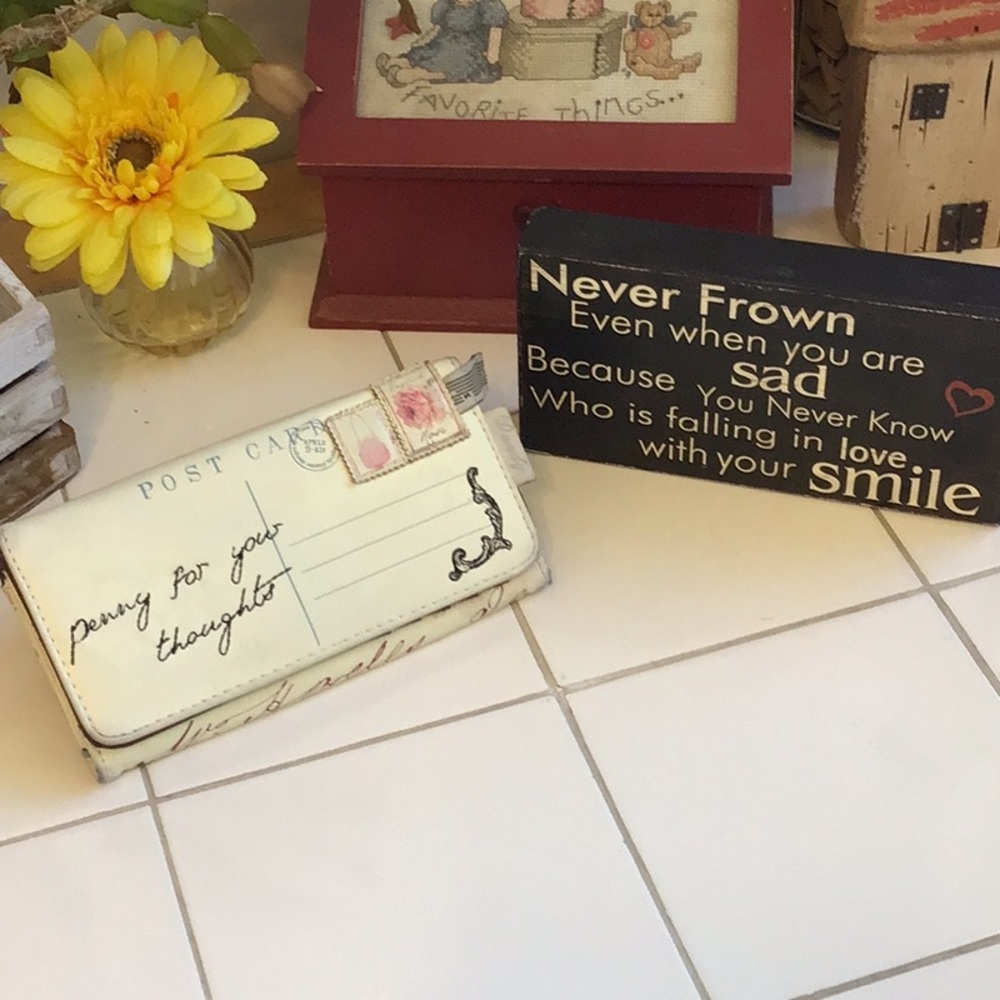 ‘Disaster Designs by London’ Post Card Wallet